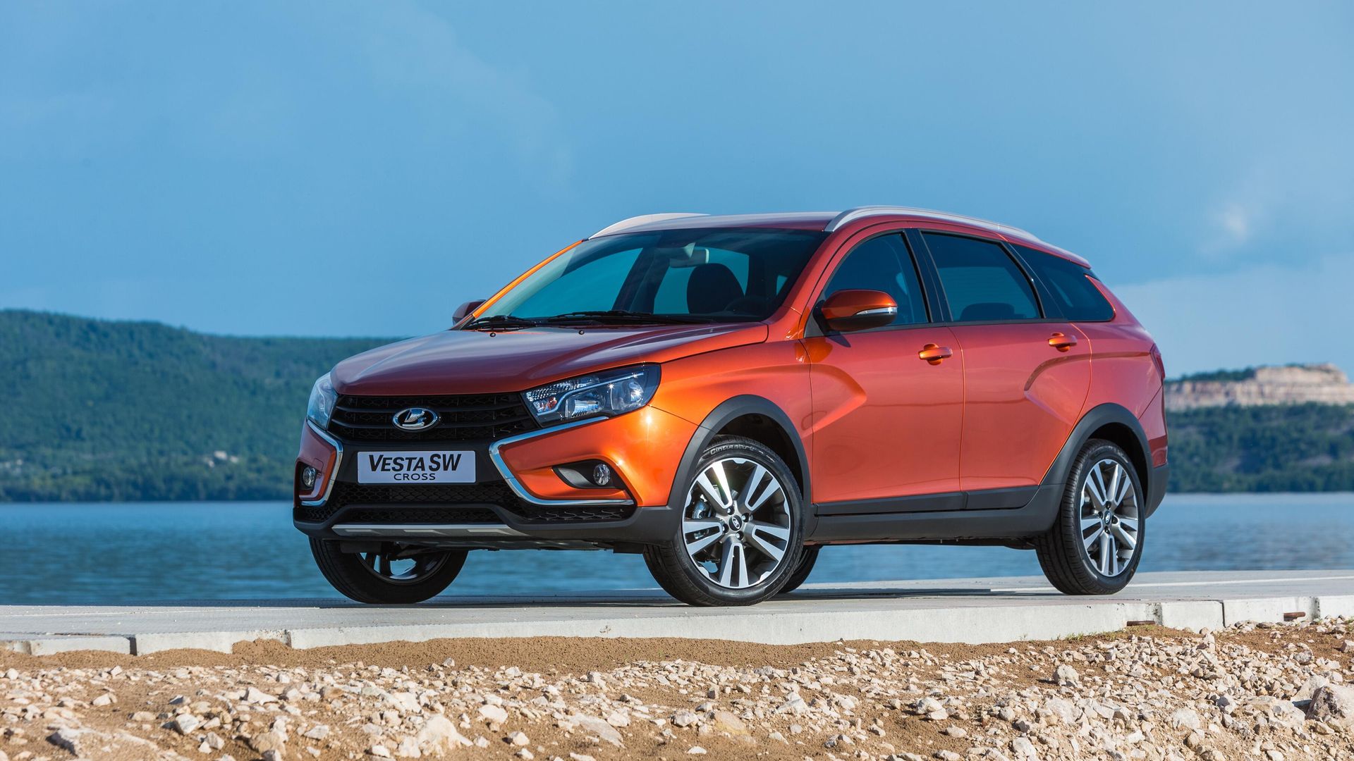 АвтоВАЗ представил универсалы Lada Vesta SW и Lada Vesta SW Cross - ПРАЙМ, 1920, 16.12.2024