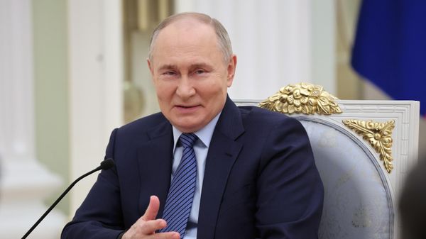 Президент РФ В. Путин 