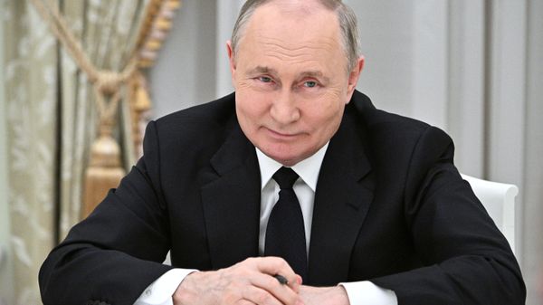 Президент РФ В. Путин встретился с лидерами парламентских фракций