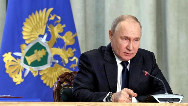 Президент РФ Владимир Путин на расширенном заседании коллегии Генеральной прокуратуры РФ