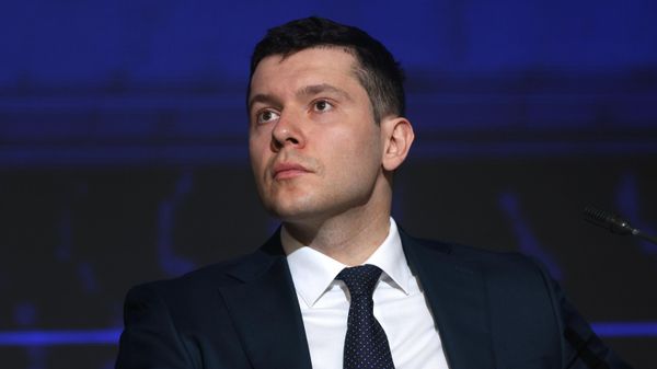 Антон Алиханов