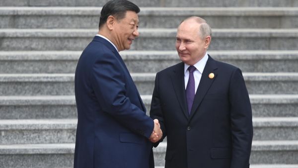 Президент России Владимир Путин и председатель КНР Си Цзиньпин