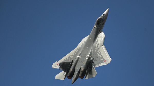Многофункциональный истребитель пятого поколения Су-57