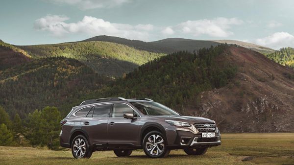 Автомобиль Subaru Outback