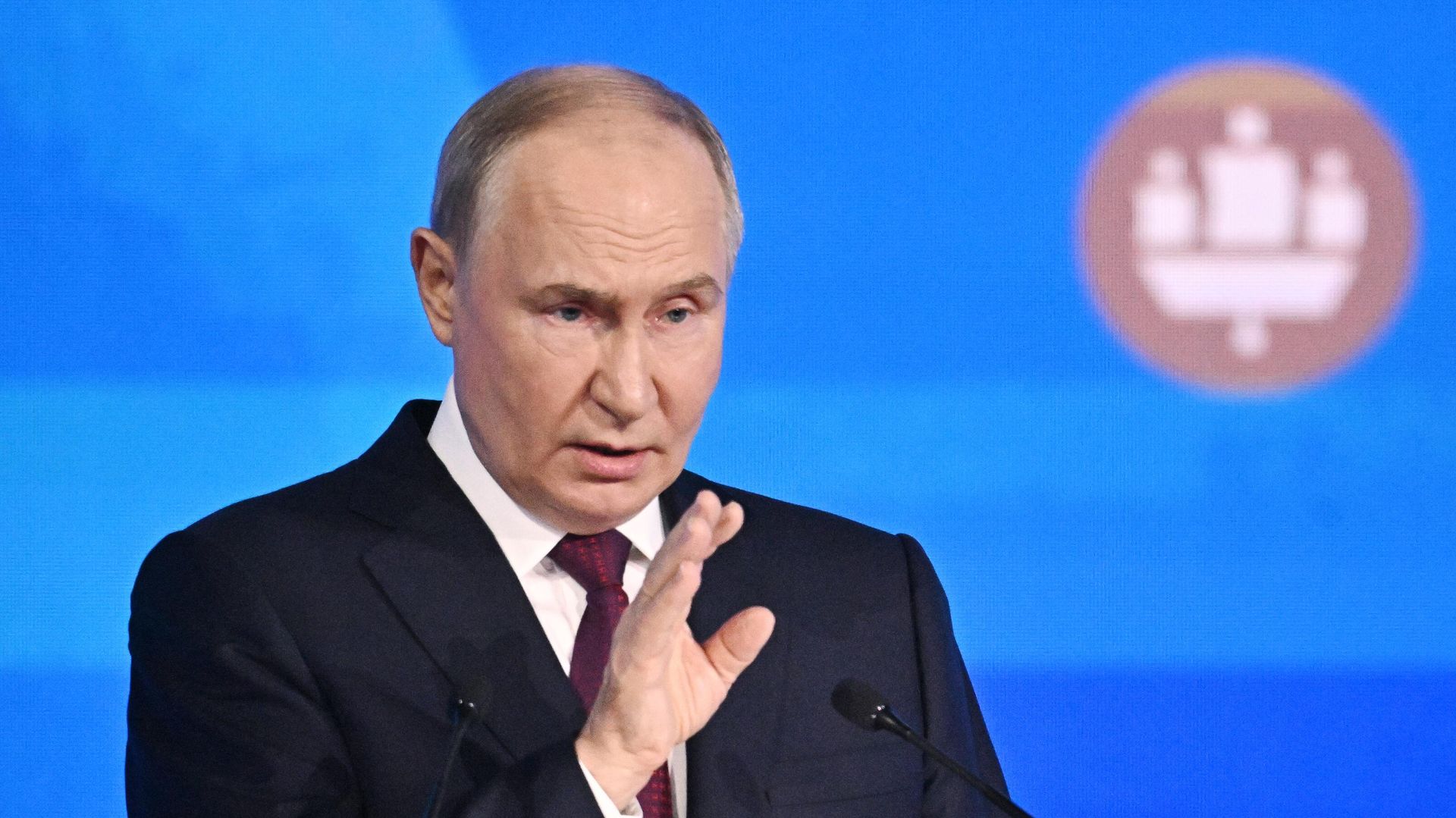 Владимир Путин на пленарном заседании, ПМЭФ-2024 - ПРАЙМ, 1920, 07.06.2024