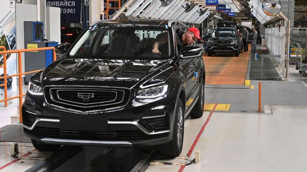 Производство  автомобилей Geely на заводе BelGee в Минской области  