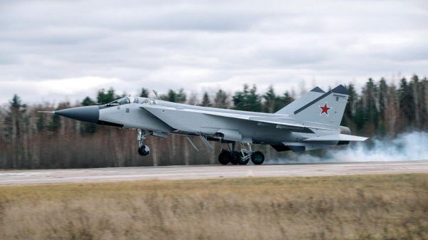 Истребитель МиГ-31