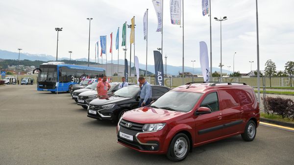 Автомобиль Lada e-Largus Автомобиль Lada e-Largus