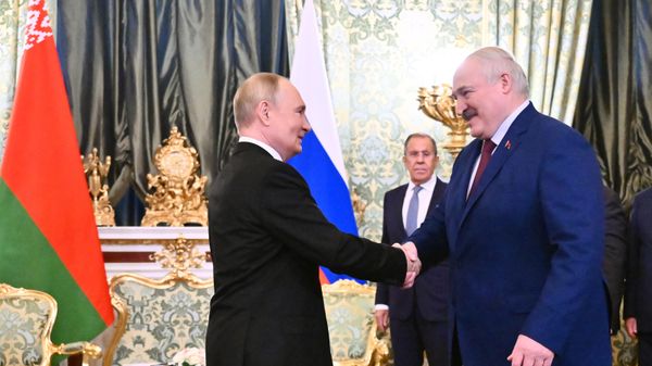 Президент Владимир Путин провел переговоры с президентом Белоруссии Александром Лукашенко