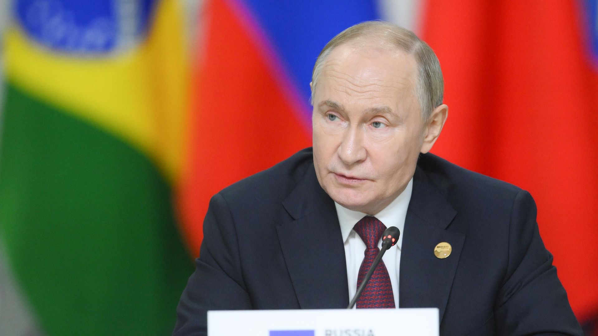 Президент РФ Владимир Путин на заседании глав делегаций стран БРИКС в расширенном составе - ПРАЙМ, 1920, 19.12.2024