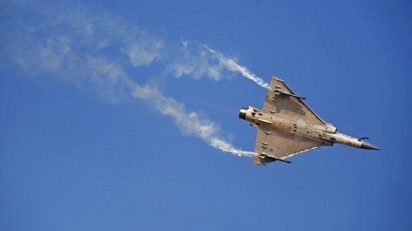 Истребитель Mirage 2000