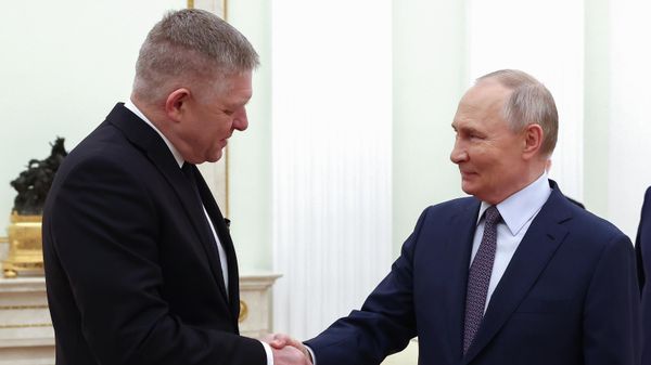 Президент Владимир Путин на встрече с премьер-министром Словакии Робертом Фицо