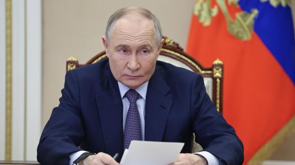 Президент Владимир Путин принял участие в церемонии открытия объектов воздушной и автодорожной инфраструктуры