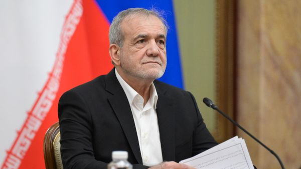 Премьер-министр РФ Михаил Мишустин встретился с президентом Ирана Масудом Пезешкианом Премьер-министр РФ Михаил Мишустин встретился с президентом Ирана Масудом Пезешкианом