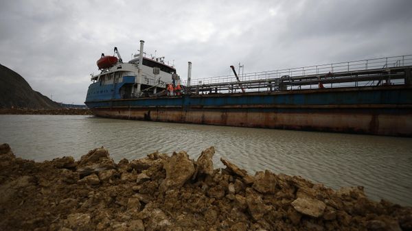 Танкер Волгонефть-239