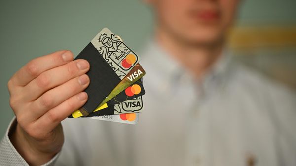 Банковские карты Visa и Mastercard