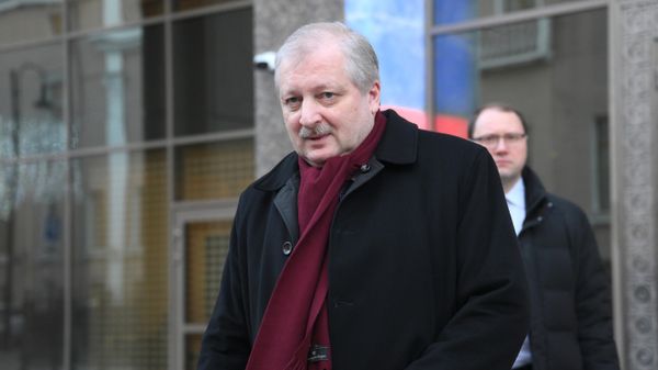 Директор департамента Северной Америки МИД РФ А. Дарчиев в Совете Федерации РФ