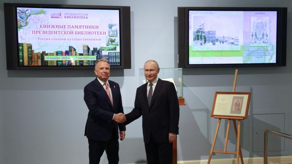 Президент Владимир Путин встретился со со спецпосланником президента США Стивеном Уиткоффом