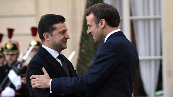 Президент Украины Владимир Зеленский и президент Франции Эммануэль Макрон 