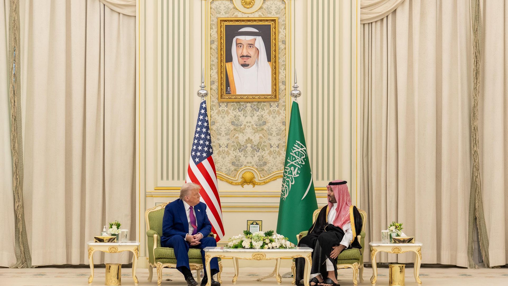 Президент Дональд Трамп и наследный принц Саудовской Аравии Мухаммед бин Салман Аль Сауд - ПРАЙМ, 1920, 18.11.2025