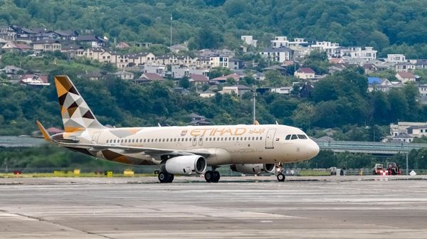 Самолет эмиратской авиакомпании Etihad