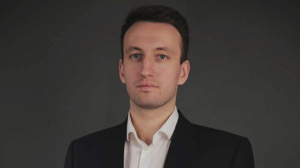 Главный аналитик отдела публичного анализа акций Совкомбанка Дмитрий Трошин