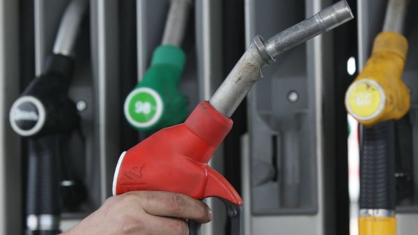 Работа автозаправки 