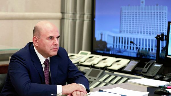 Председатель правительства РФ Михаил Мишустин проводит совещание с членами кабинета министров РФ в режиме видеоконференции
