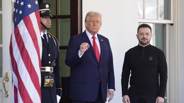 Дональд Трамп и Владимир Зеленский во время встречи в Вашингтоне
