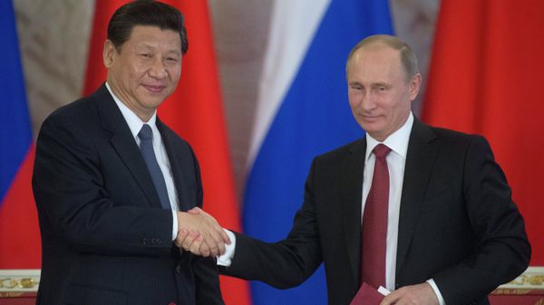 Президент России Владимир Путин и председатель КНР Си Цзиньпин Президент России Владимир Путин и председатель КНР Си Цзиньпин