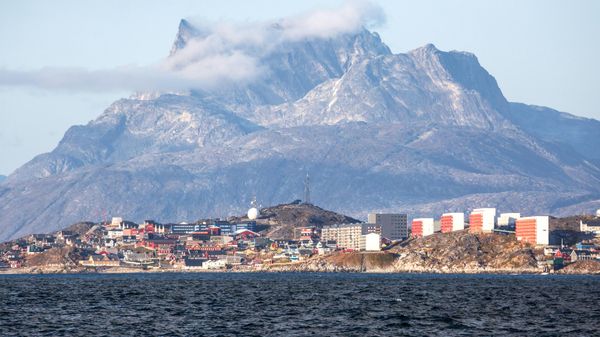 Город Нуук на острове Гренландия