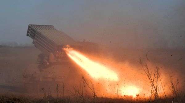 Боевая стрельба по целям ВСУ из реактивной системы залпового огня Торнадо-Г ВС России в зоне СВО