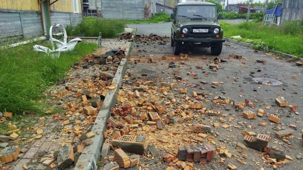 Печные трубы развалились в домах в Северо-Курильске во время сильнейшего землетрясения
