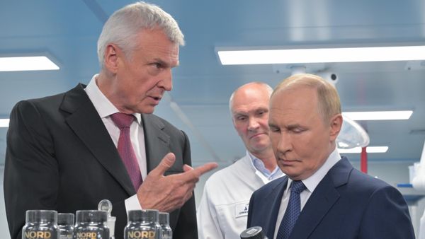 Рабочая поездка президента Владимира Путина в Магадан