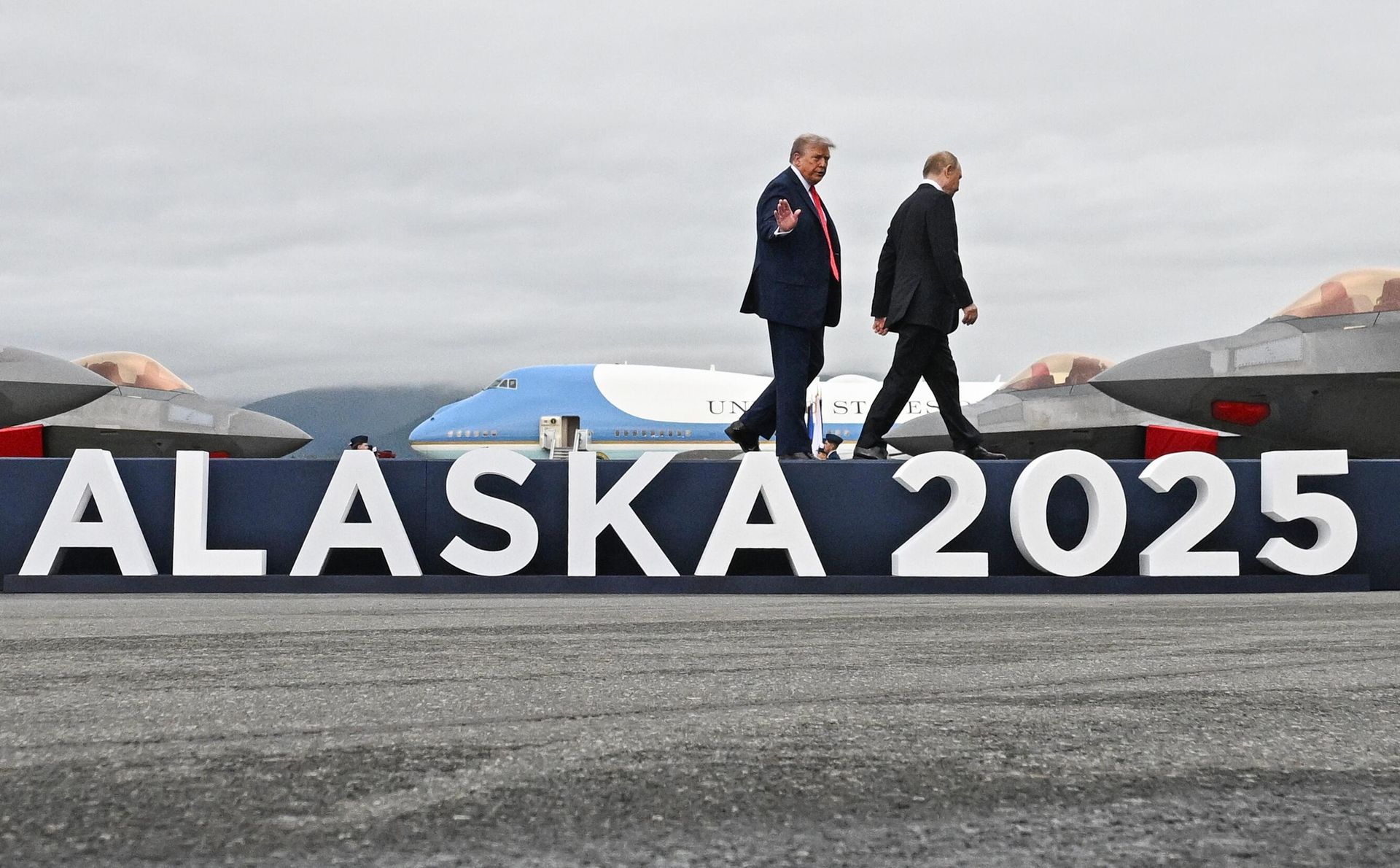 Встреча президентов России и США на Аляске - ПРАЙМ, 1920, 16.08.2025