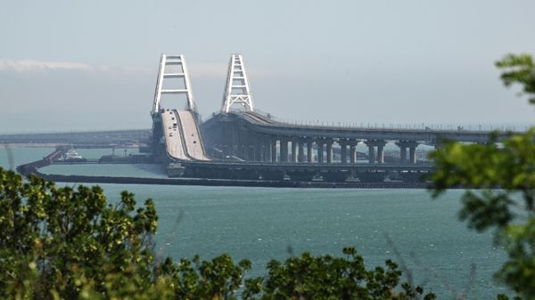 Крымский мост в Керчи