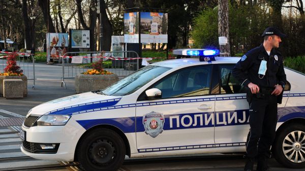 Сотрудник сербской полиции
