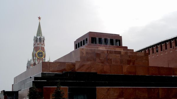 Мавзолей В.И. Ленина на Красной площади в Москве