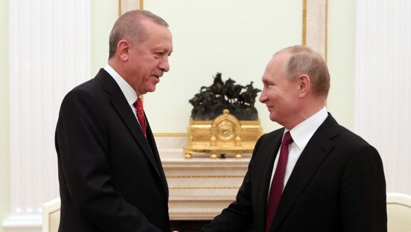 Президент РФ Владимир Путин и президент Турции Реджеп Тайип Эрдоган во время встречи