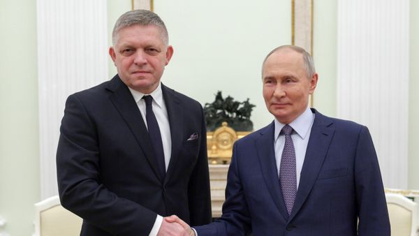 Президент Владимир Путин провел переговоры с премьер-министром Словакии Робертом Фицо
