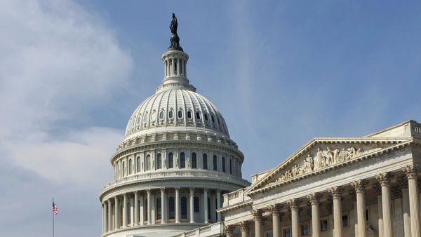 Здание Конгресса США (Капитолий) в Вашингтоне