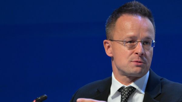 Министр иностранных дел и внешнеэкономических связей Венгрии Петер Сийярто на пленарном заседании Газовый рынок 2024: контуры нового миропорядка в рамках Петербургского международного газового форума