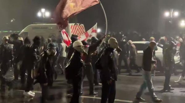 Акция протеста в Тбилиси, Грузия. Кадр видео из соцсетей
