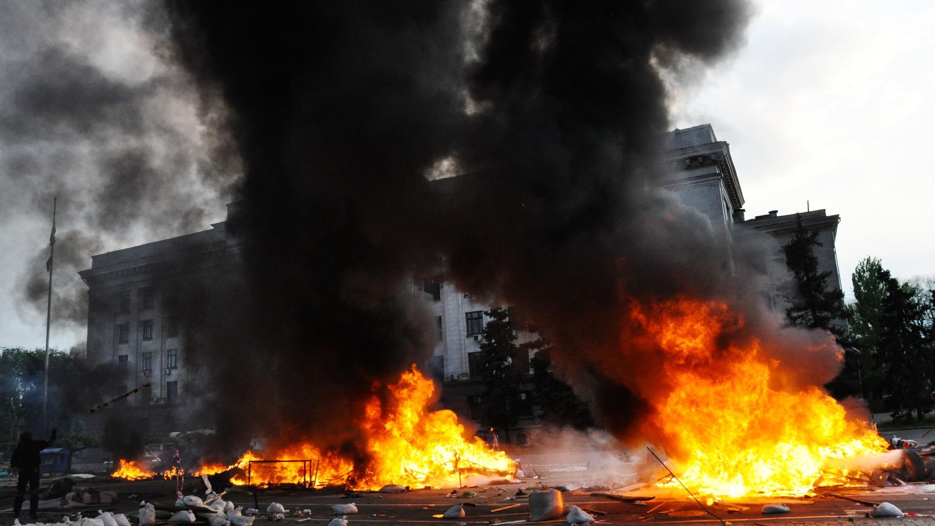 Массовые беспорядки у здания Дома профсоюзов в Одессе - ПРАЙМ, 1920, 02.05.2026