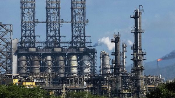 Нефтяной комплекс в Венесуэле