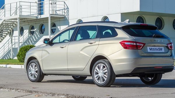 Автомобиль Lada Vesta SW