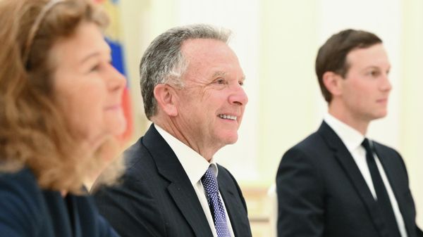 Спецпосланник президента США Стивен Уиткофф во время встречи с президентом РФ Владимиром Путиным Спецпосланник президента США Стивен Уиткофф во время встречи с президентом РФ Владимиром Путиным