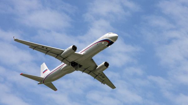 Среднемагистральный пассажирский самолет Ту-214