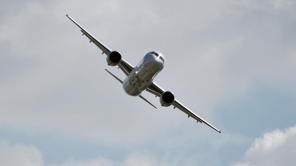 Российский среднемагистральный пассажирский самолёт МС-21-300