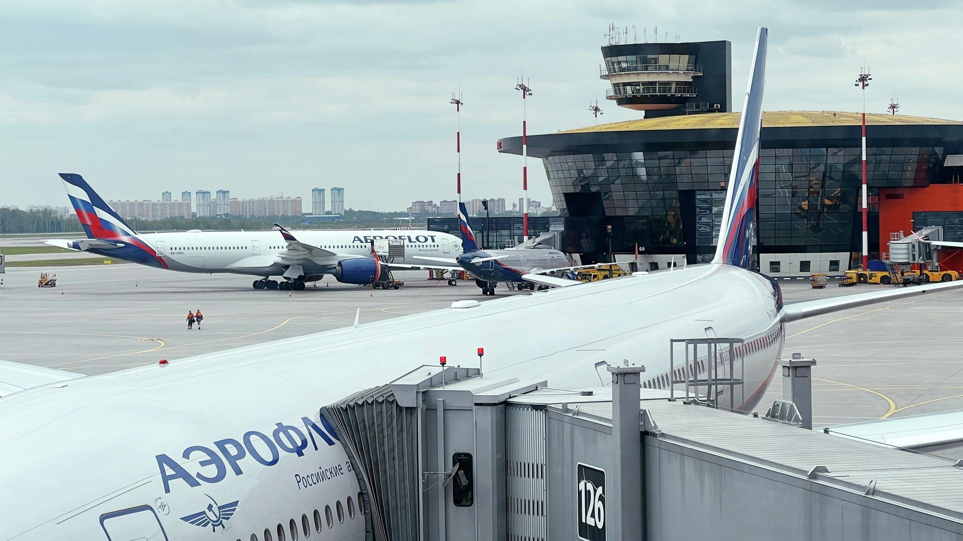 Самолет Boeing 777-300 авиакомпании Аэрофлот в международном аэропорту Шереметьево - ПРАЙМ, 1920, 03.03.2026